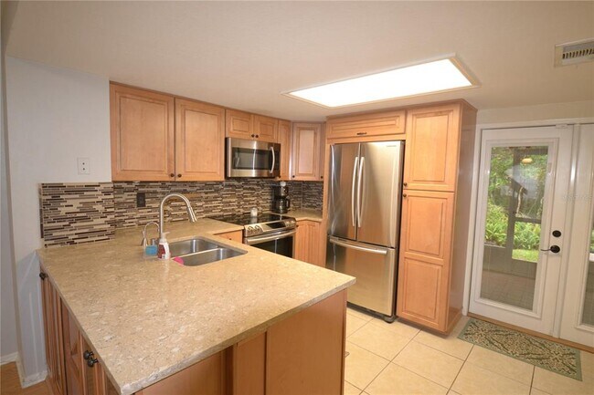 Building Photo - 3379 Fox Hunt Dr
