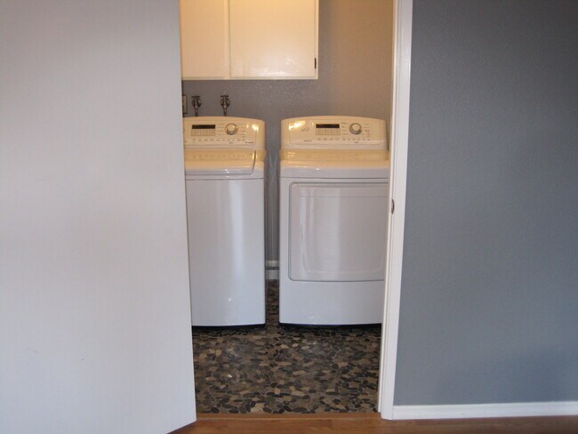 Inside washer/dryer - 134 Cypress Grove Ct