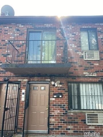 Primary Photo - 202-19 Foothill Ave