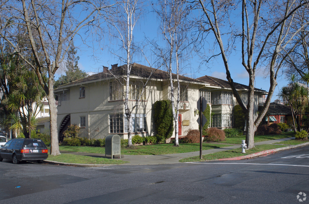 Foto principal - 782 Hope St