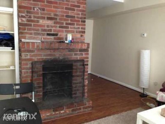 Building Photo - 506 S Juniper St