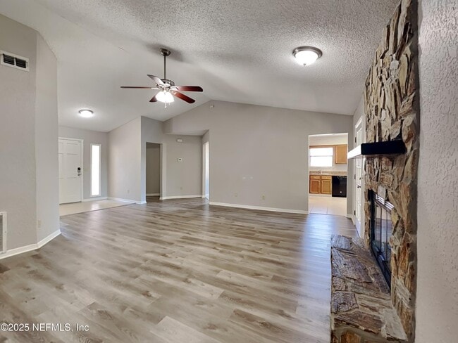 Building Photo - 7058 Star Rush Dr