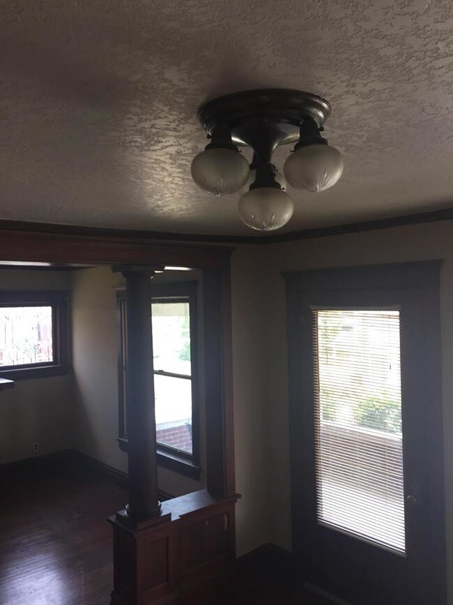 Foto del edificio - 417 N 10th St