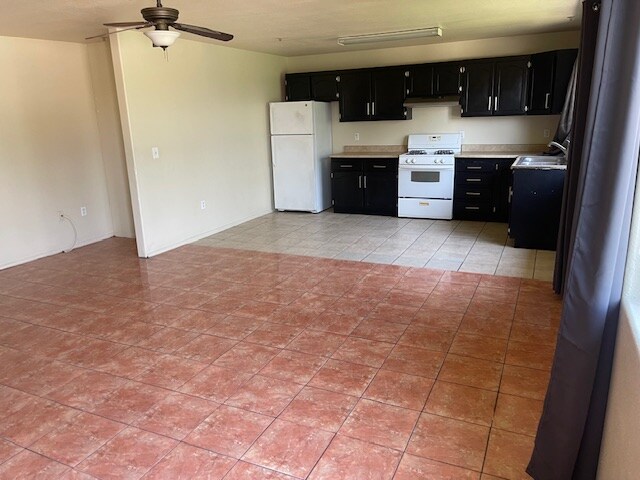 Foto del edificio - 5243 Huntington Dr