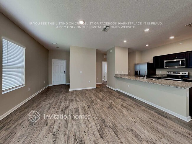 Foto del edificio - 4161 Salt Springs Ln
