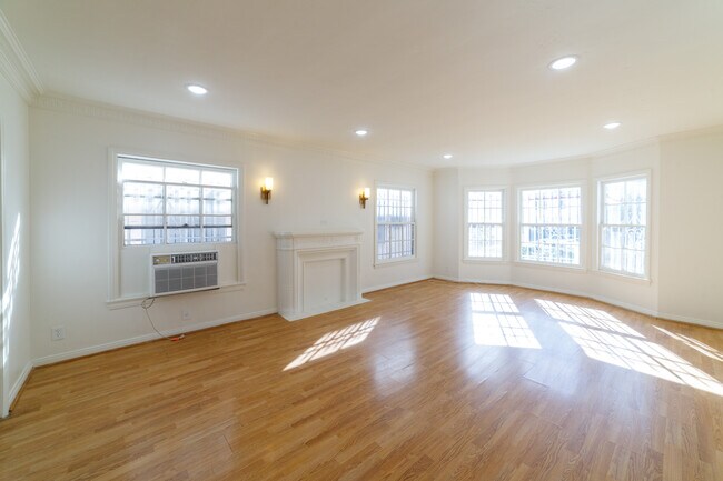 Foto del edificio - 452 S New Hampshire Ave