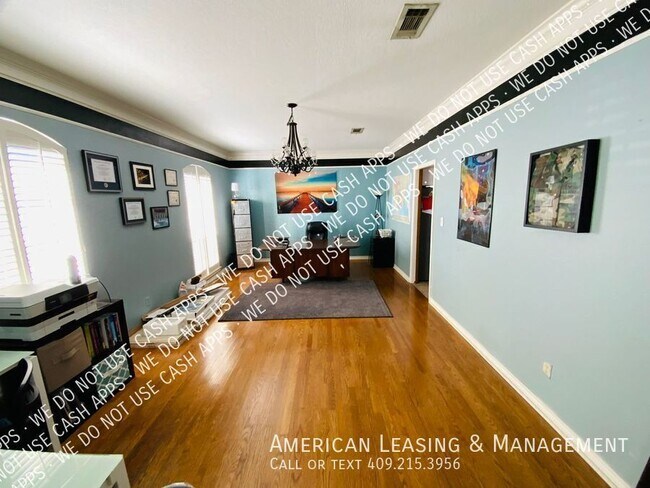 Foto del edificio - 4820 Edgewood Ln