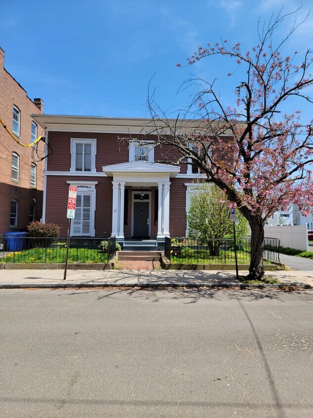 49 Warren St Unit A, New Haven, CT 06511 Condo for Rent in New Haven