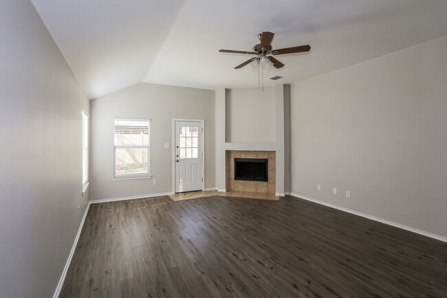 Building Photo - 4720 Fox Sedge Ln
