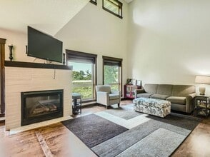 Building Photo - 18102 Vance Cir NW