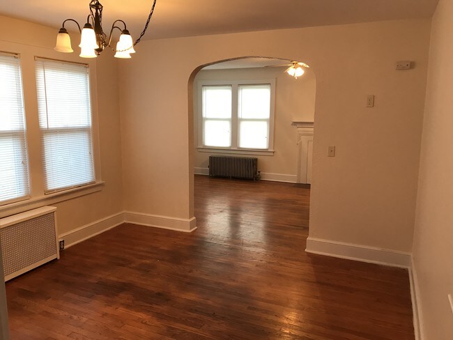 Foto del edificio - 971 Enfield St