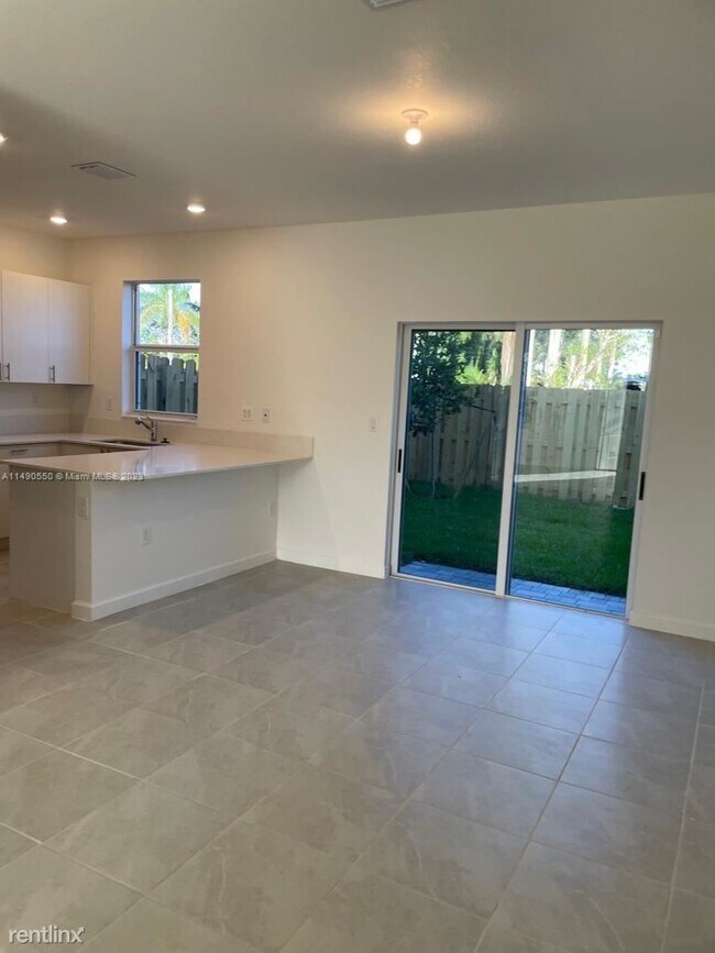 Foto del edificio - 3 br, 2.5 bath House - 29205 SW 162nd Ct