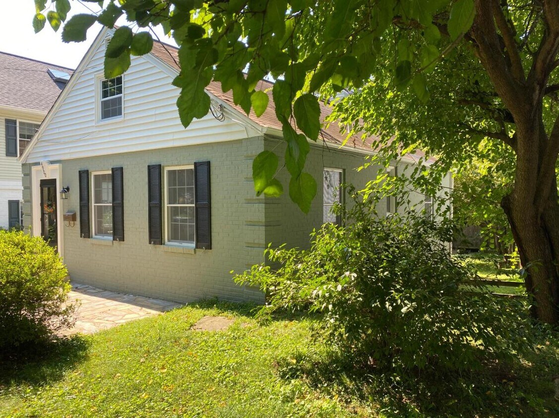 4900 Bayard Blvd, Bethesda, MD 20816 House Rental in Bethesda, MD