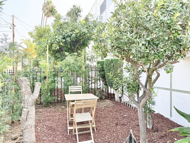 Foto del edificio - 3522 Bellevue Ave