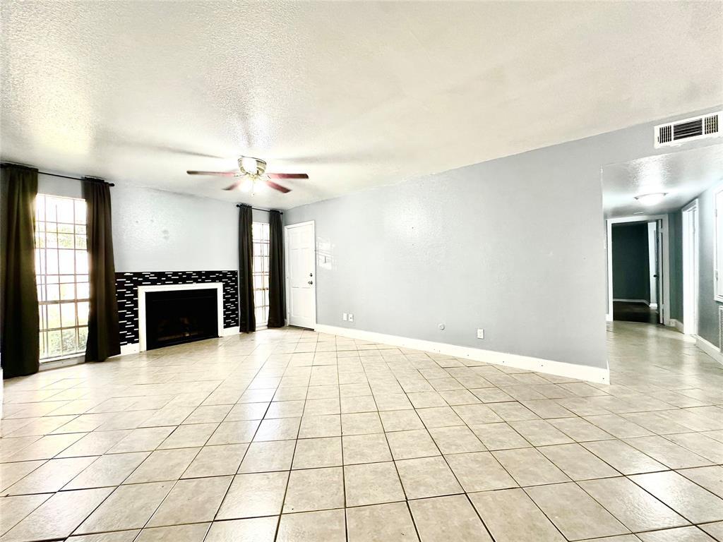 Primary Photo - 10211 Sugar Branch Dr