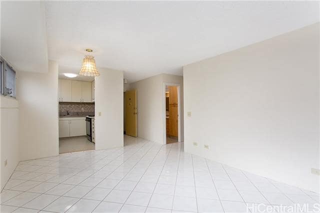 Building Photo - 2465 Kuhio Ave.