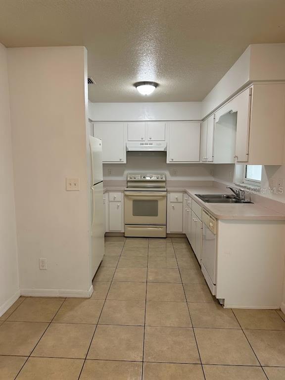 Foto del edificio - 5 Almond Ln