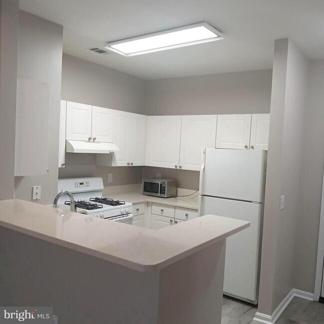 Foto del edificio - 11320 Aristotle Dr