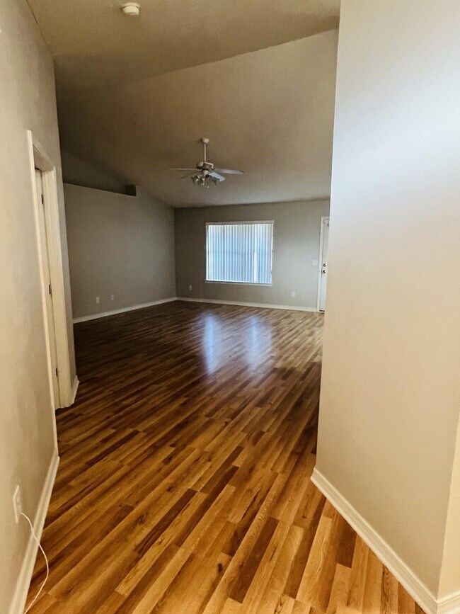 Foto del edificio - 7208 Manatee St