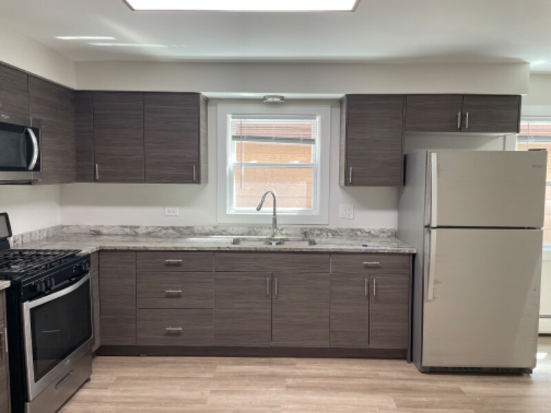Foto principal - 3720 Ridgeland Ave