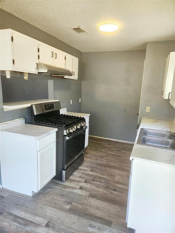 Foto del edificio - 14138 Clear Forest Dr