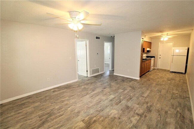 Building Photo - 6385 Gateway Ave