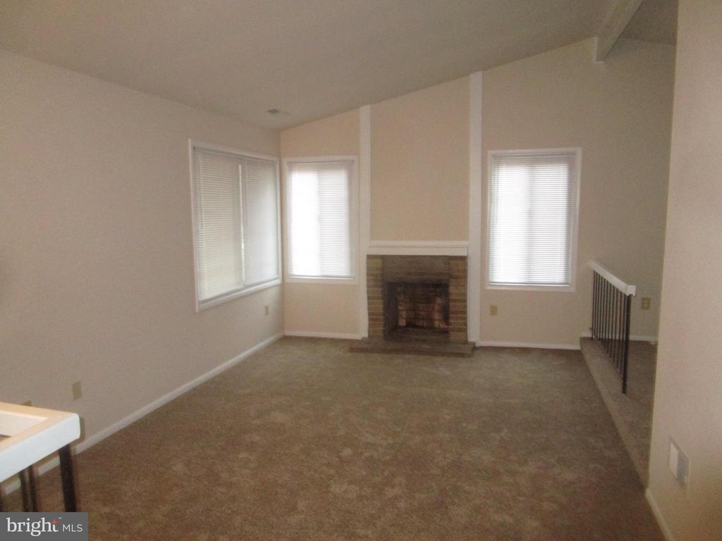 Primary Photo - 9206 Live Oak Ln