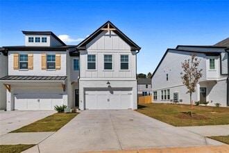 Building Photo - 61 Auburn Wds Dr
