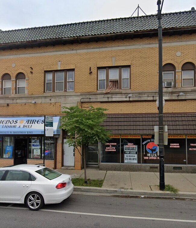 Foto del edificio - 3102 N Cicero Ave