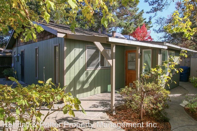 Building Photo - 2 br, 1 bath House - 1017 Live Oak Avenue