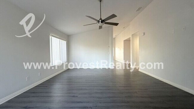 Foto del edificio - 11085 Live Oak Ln