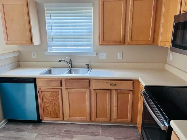 Foto del edificio - 7312 Brighton Village Dr