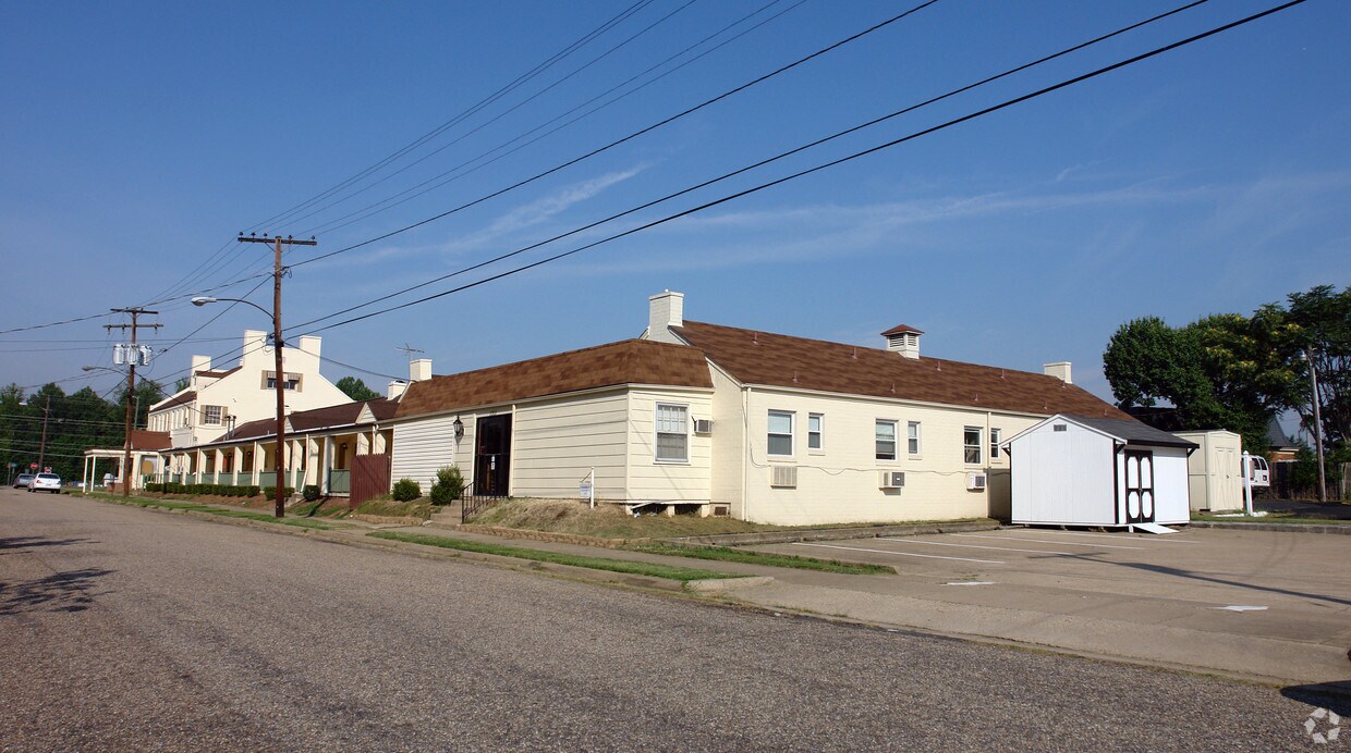Primary Photo - 1311 Seacobeck St