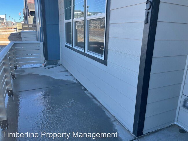 Building Photo - 3 br, 2.5 bath House - 1551 Spring Water P...