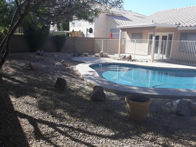 Photo - 1321 W Canary Way House