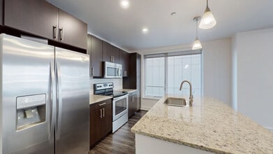 Interior Photo - 100 Pier 4