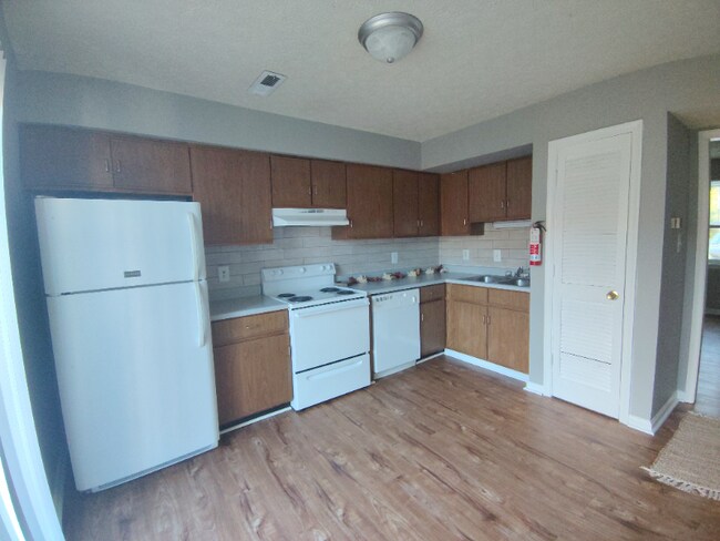 Building Photo - 74 Duiguid Dr