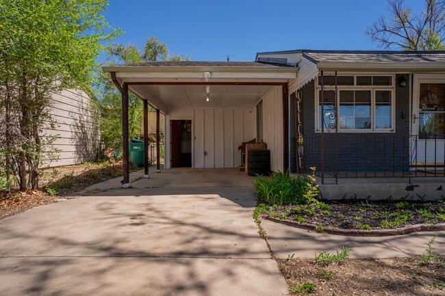 Building Photo - 103 Linden Dr