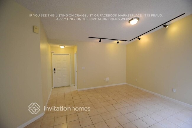 Building Photo - 14056 Langley Pl