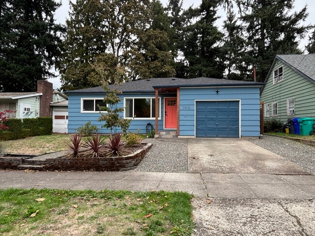 Photo - 7912 N Dwight Ave House