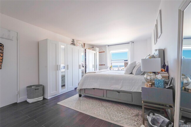 Foto del edificio - 360 Shore Rd