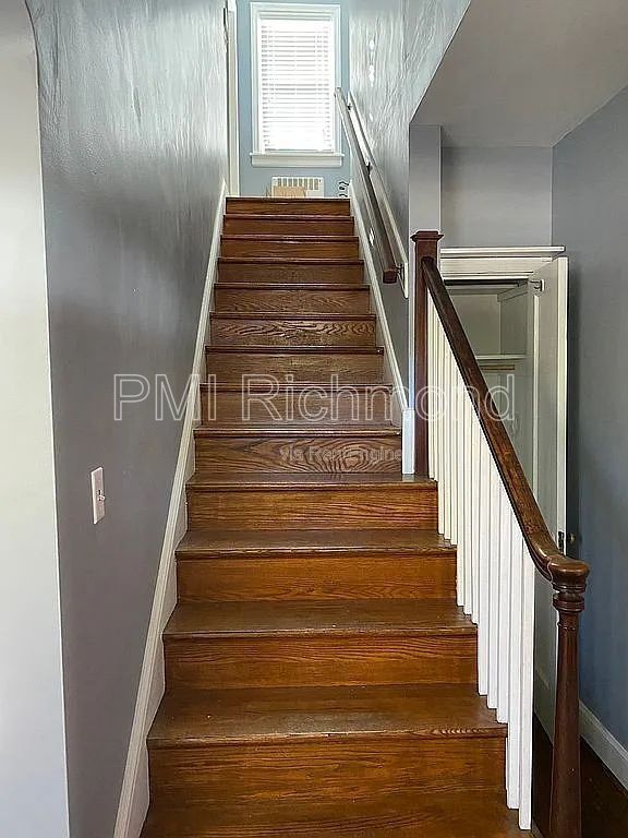 Building Photo - 5601 Forest Hill Ave