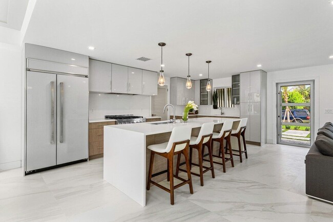 Foto del edificio - 902 SW 27th Pl