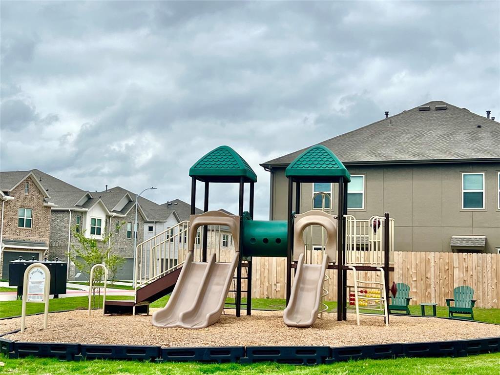 3315 Trim St, Rosharon, TX 77583 Condo for Rent in Rosharon, TX