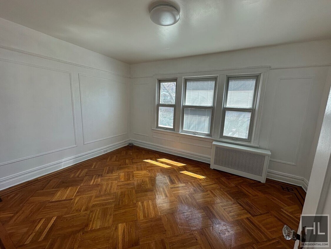 Foto principal - BATTERY AVENUE