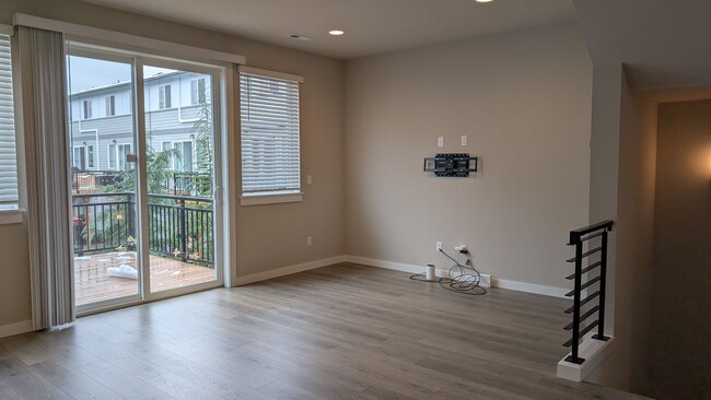 Foto del edificio - North Creek 3 Bedroom Townhome