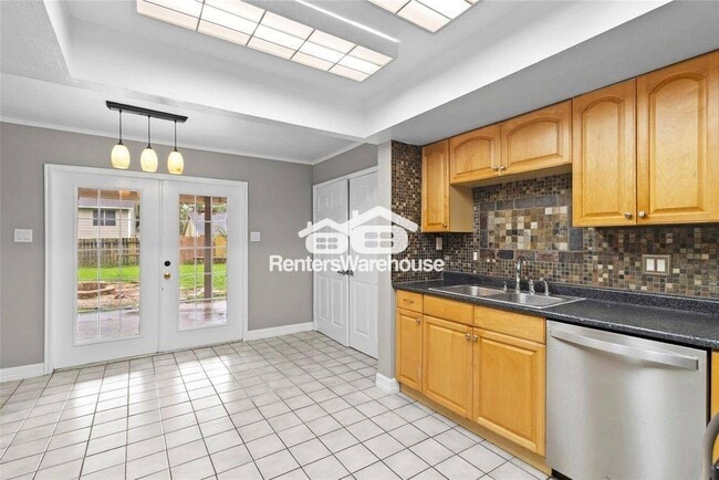 Building Photo - 3114 Glen Spring Dr