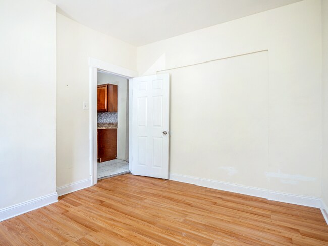 Foto del edificio - 91-25 85th Ave