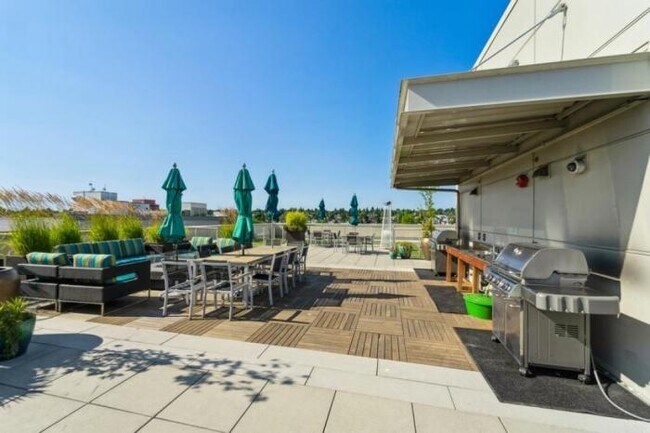 Building Photo - 1 bedroom in Seattle WA 98107