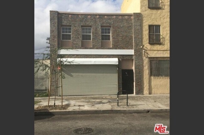 Photo - 6505 S Vermont Ave Apartment